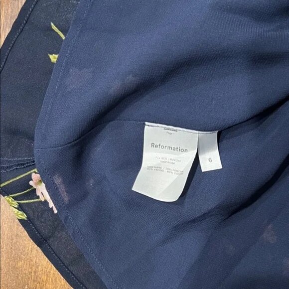 Reformation Fulton Midi Dress in Princess Margaret Navy - Size 6 - Small Flaw - Picture 7 of 7